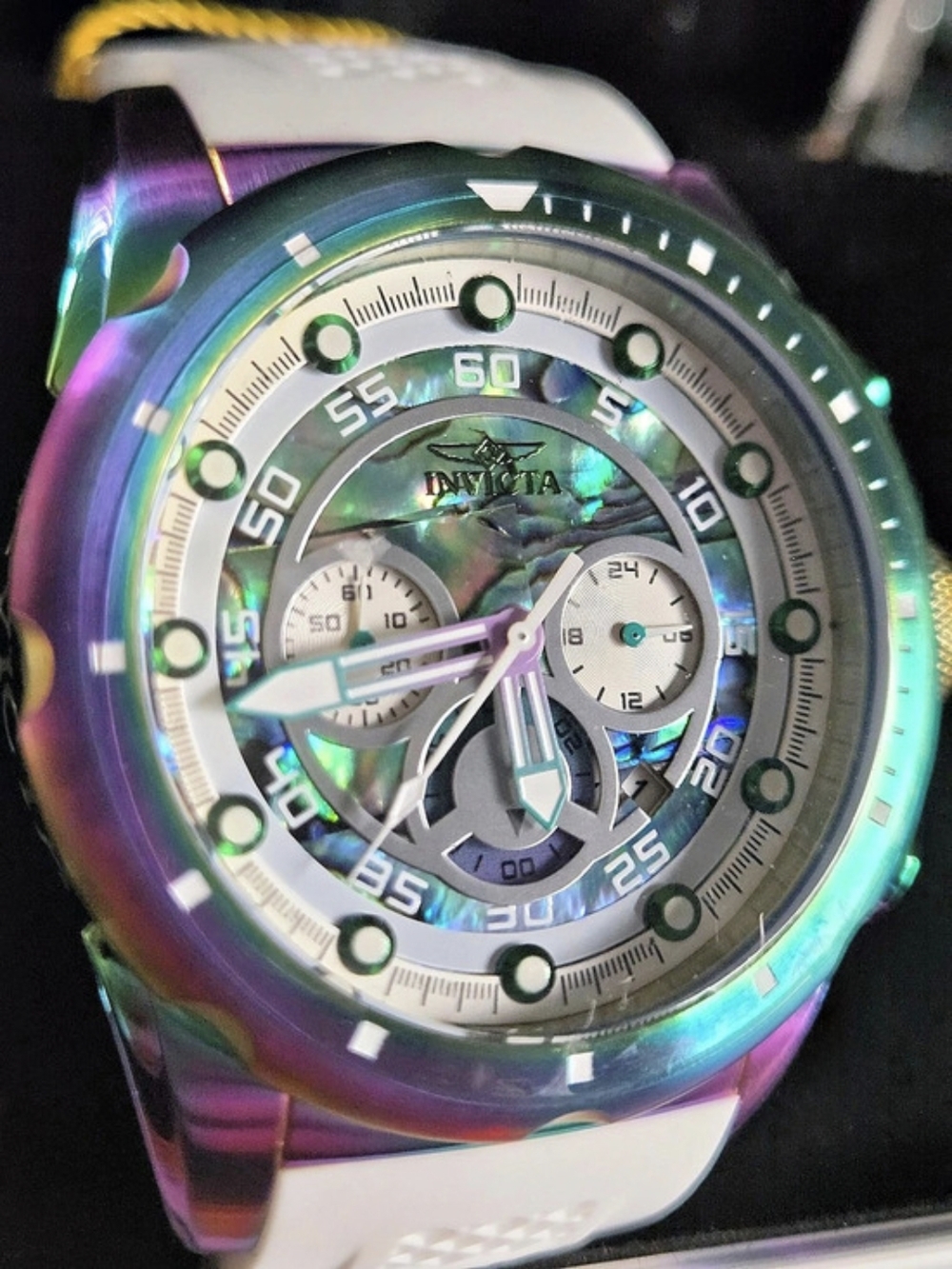 69834 Invicta Speedway Nacrite Iri Chronograph Watch in White Silicone Band 50mm - Picture 2 of 8